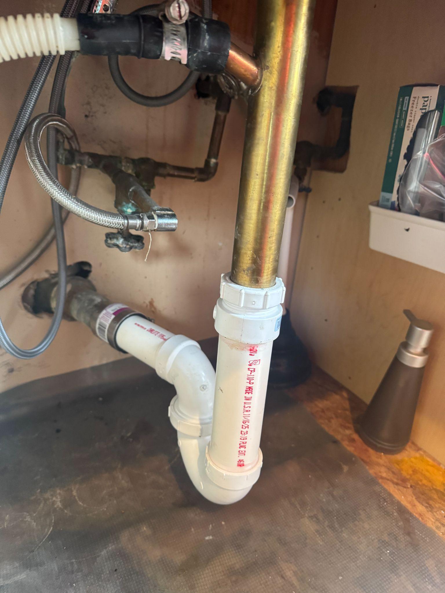  Hydro jetting by J&B Drain Cleaning and Plumbing Service restores full flow and prevents recurring commercial drain obstructions.